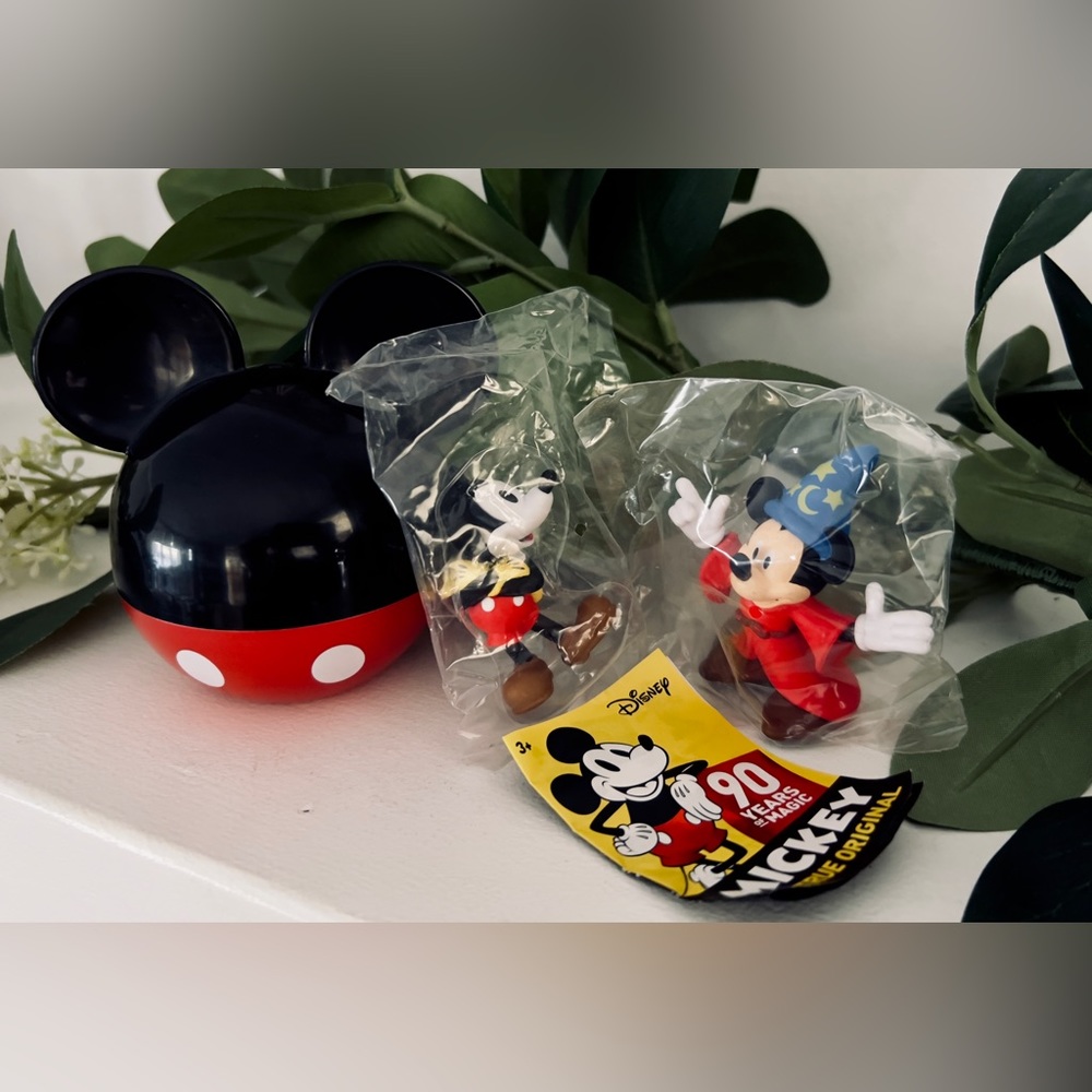 Mickey The True Original Collectible 90 Years of Magic Figurines Set Of 2 New